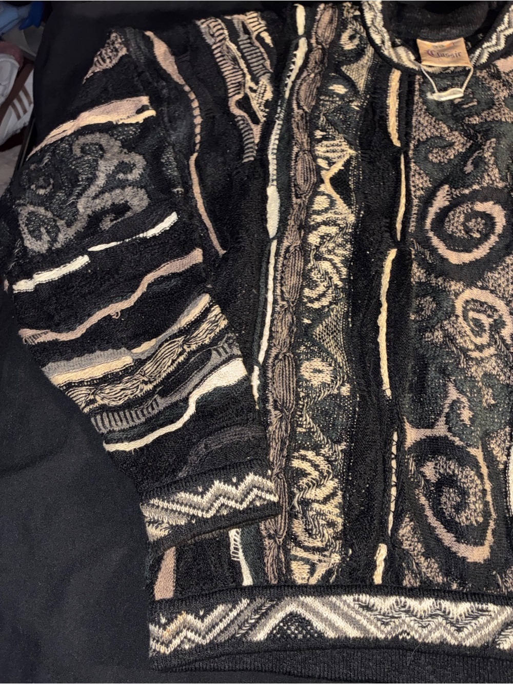 COOGI Men's Black and Beige Patterned Zip Front Sweater Jacket